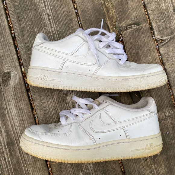 Nike Air Force 1 Low White Size 5 - Picture 2 of 7